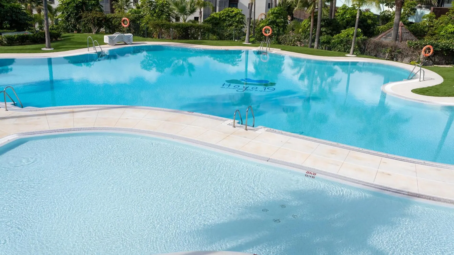 דירה אסטפונה Elegant Getaway Near Villa Padierna Marbella Lux