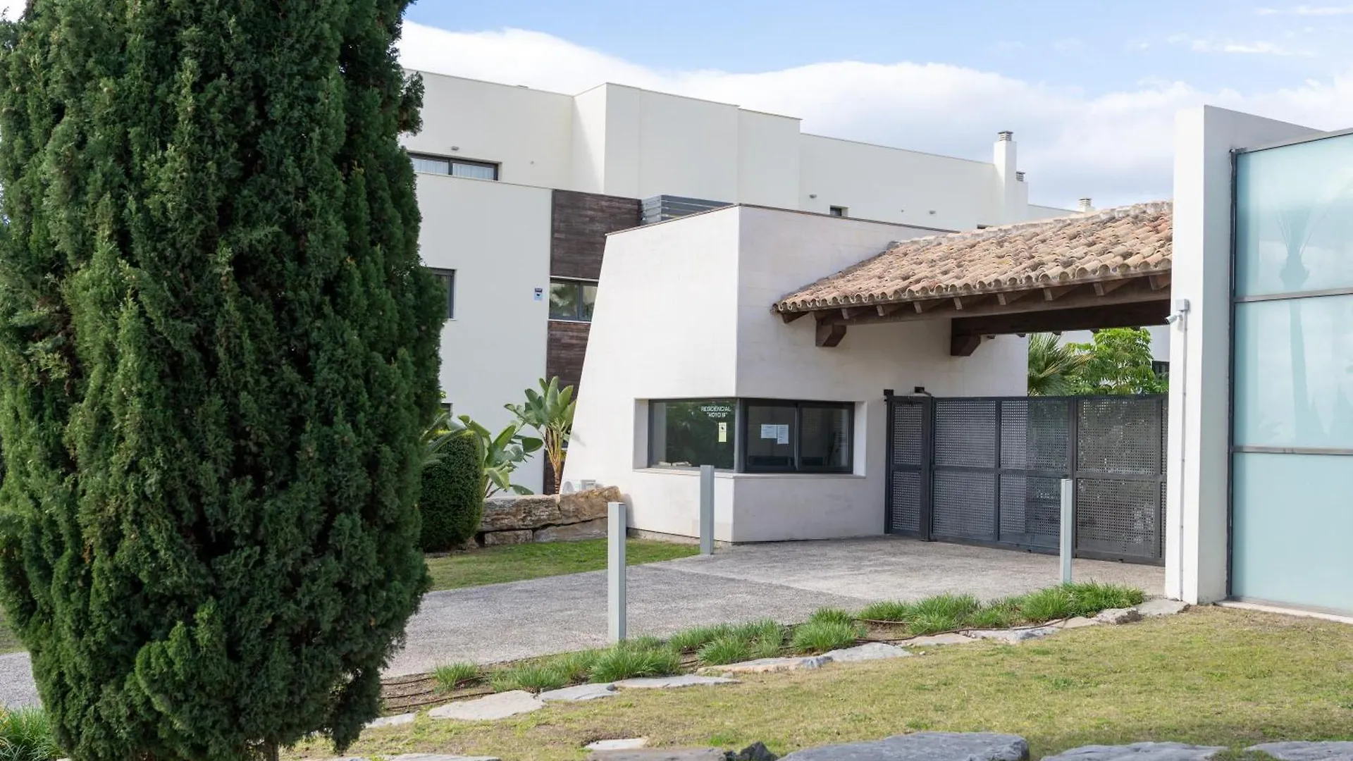 דירה אסטפונה Elegant Getaway Near Villa Padierna Marbella Lux