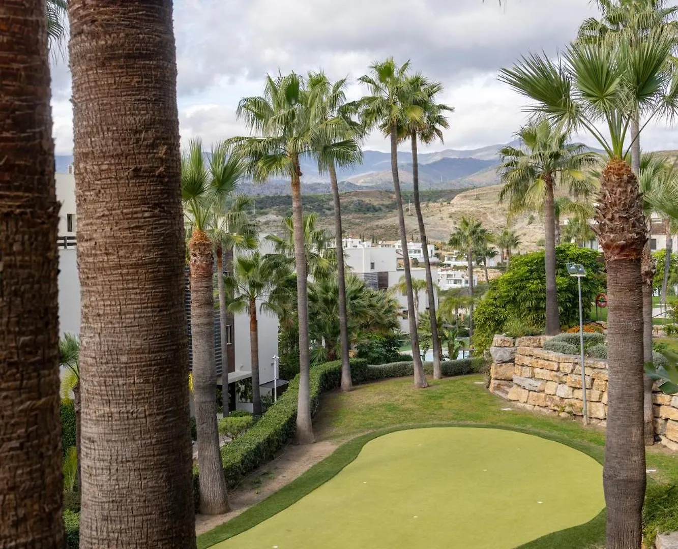 אסטפונה Elegant Getaway Near Villa Padierna Marbella Lux ספרד