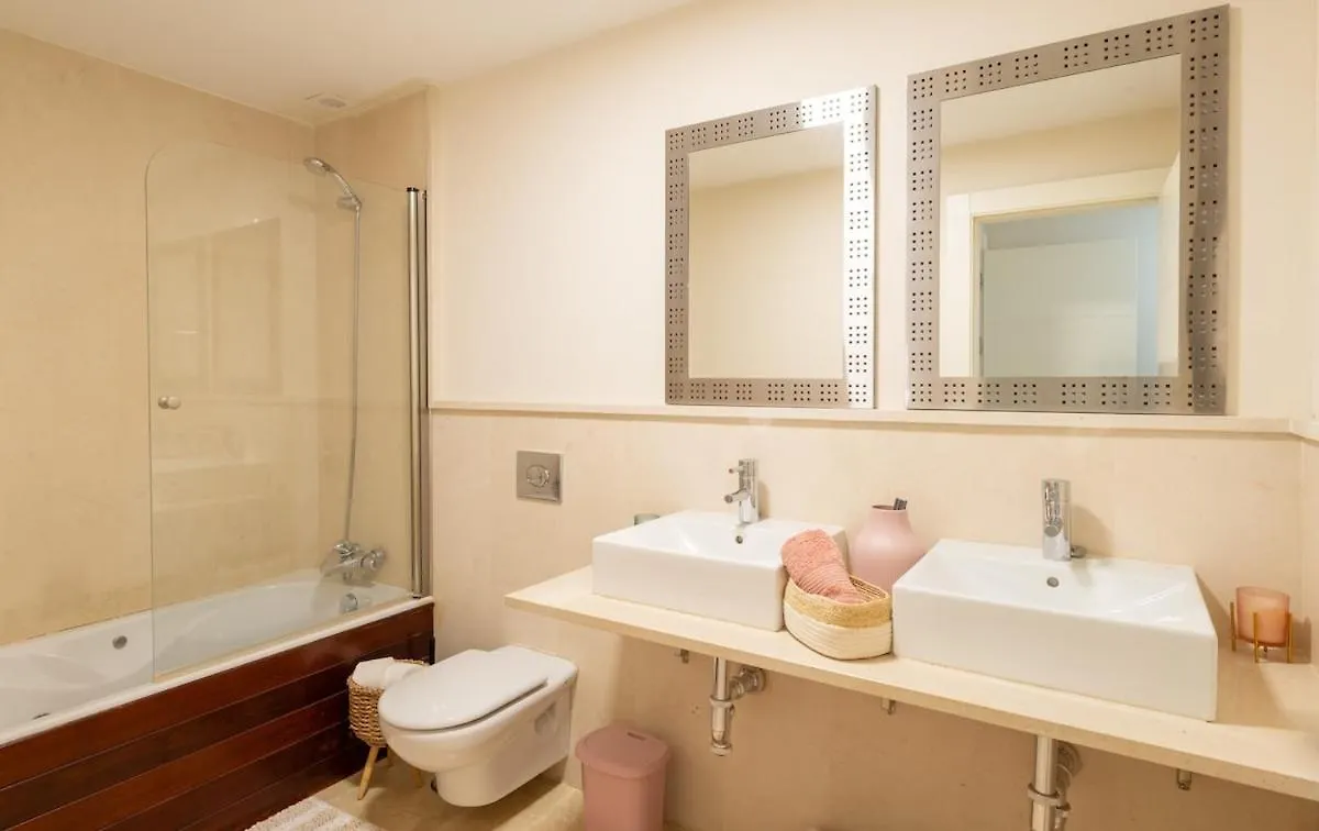 דירה אסטפונה Elegant Getaway Near Villa Padierna Marbella Lux ספרד
