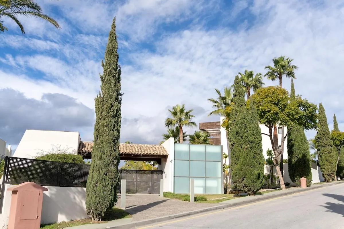 דירה אסטפונה Elegant Getaway Near Villa Padierna Marbella Lux