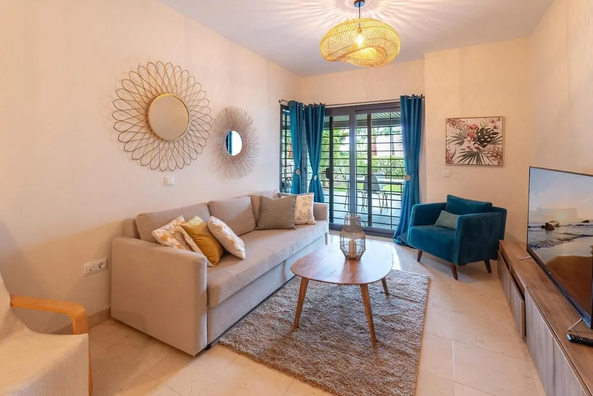 אסטפונה Elegant Getaway Near Villa Padierna Marbella Lux 0*,  ספרד